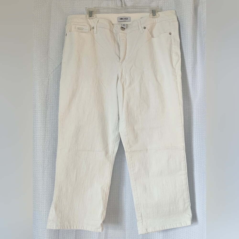 Women’s Nine West Jeans Christie Capri NWT Size 16